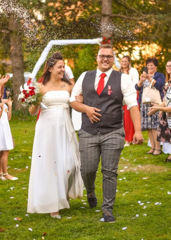 Poročna fotografija