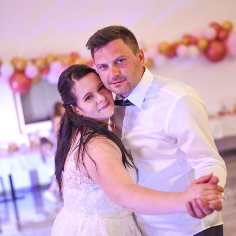 Poročna fotografija