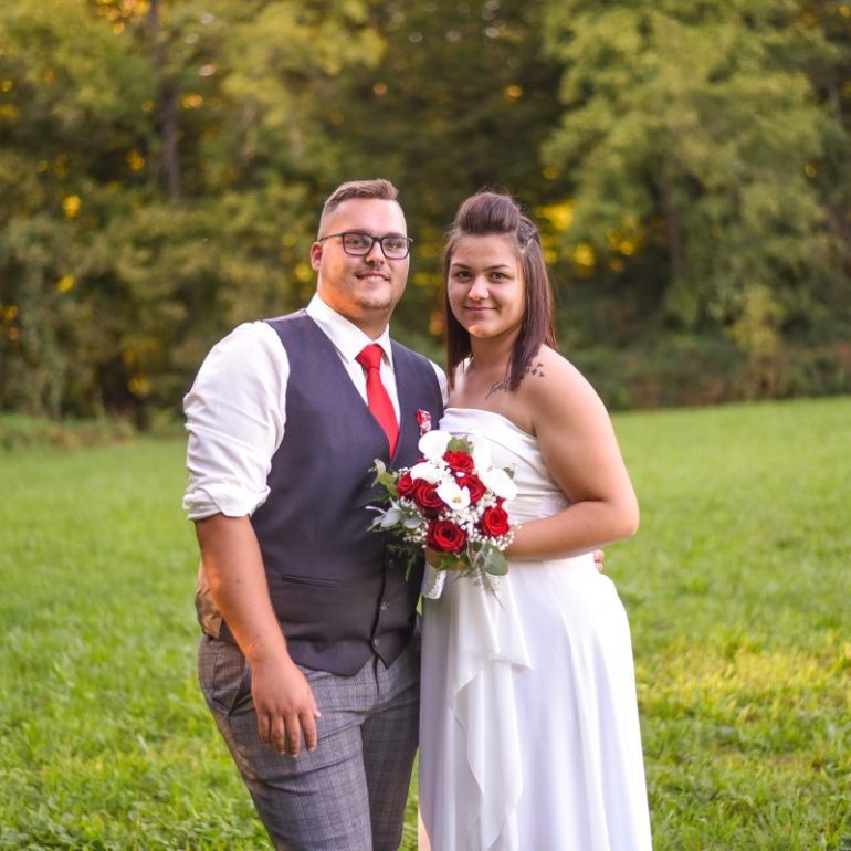 Poročna fotografija