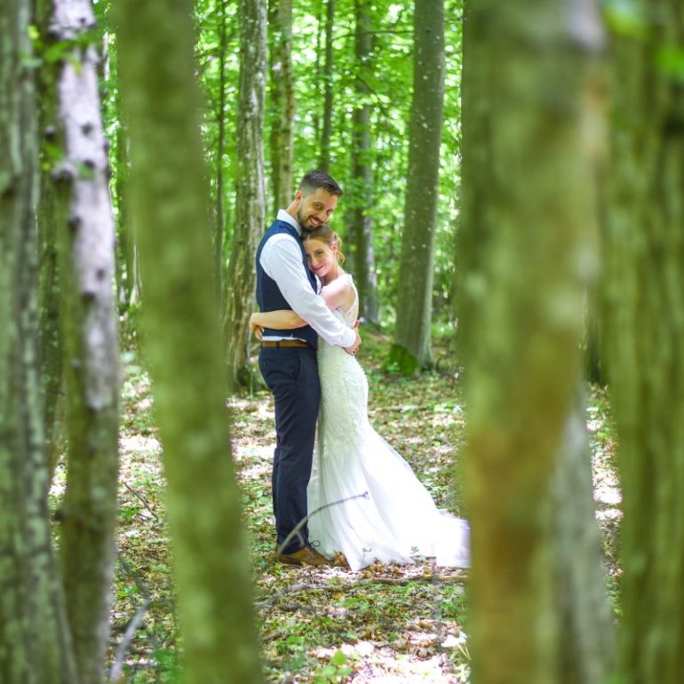 Poročna fotografija