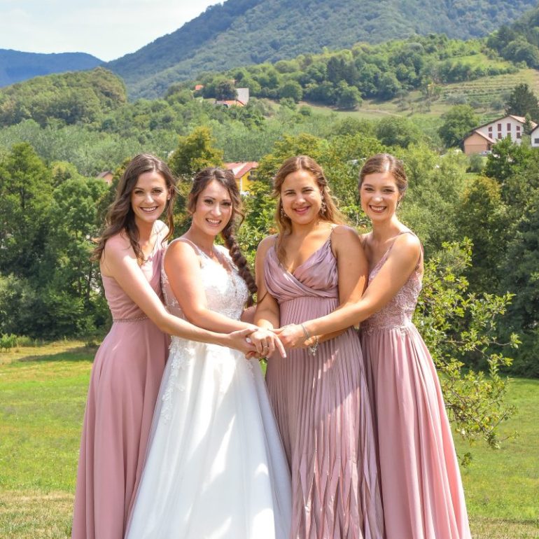 Poročna fotografija